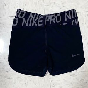 Nike Pro Intertwist Shorts
